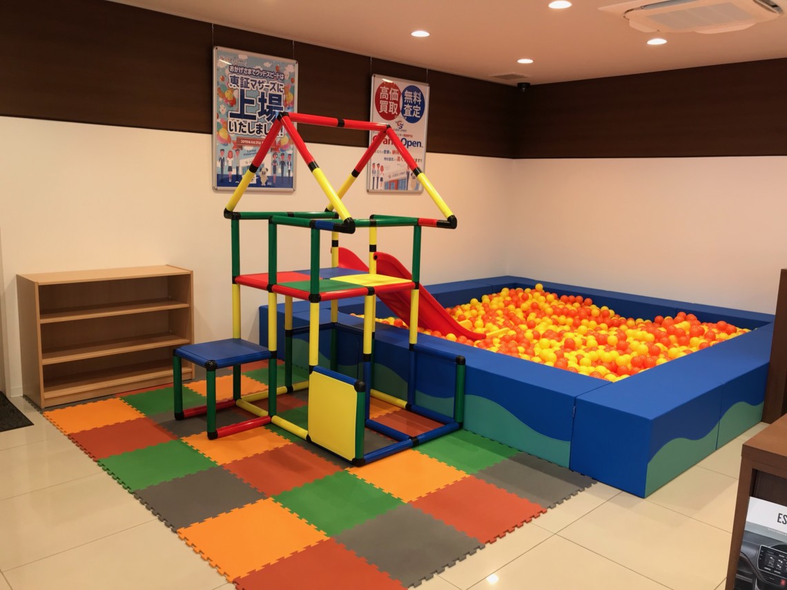 キッズルームもご用意しております！
お子様連れのお客様でも、ゆっ...